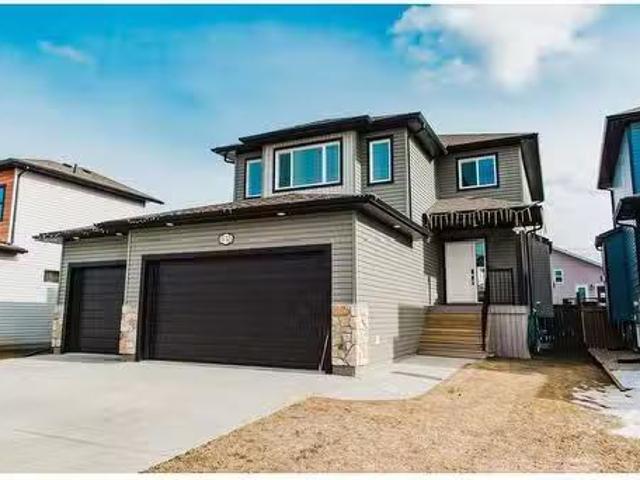 House for sale in Grande Prairie, Alberta