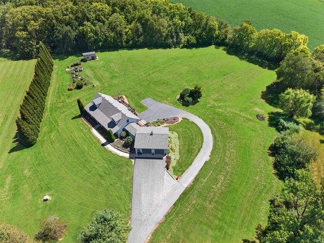 House for sale in La Fontaine, Indiana