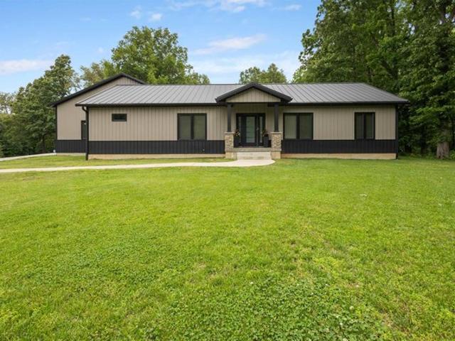 House for sale in Benton, Illinois