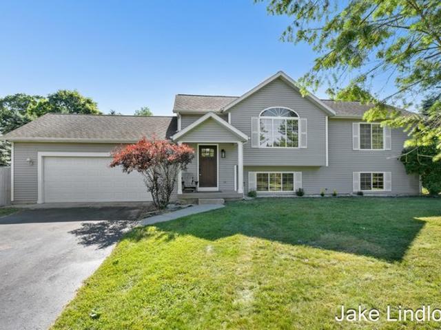 House for sale in Rockford, Michigan