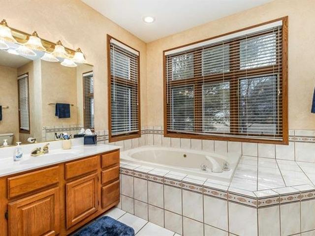 House for sale in Galena
