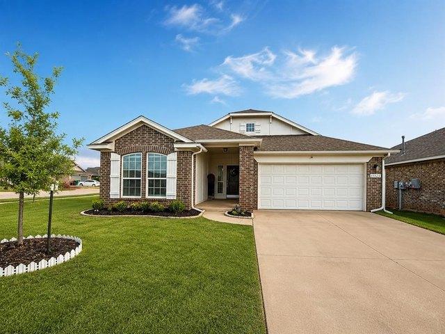 House for sale in Piedmont, Oklahoma