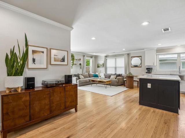 House for sale in Dallas, Texas