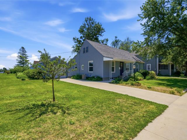 House for sale in Grinnell, Iowa