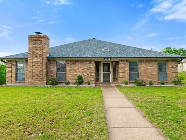 House for sale in Benbrook, Texas