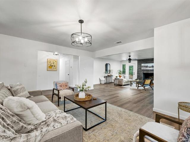 House for sale in Woodway, McLennan County