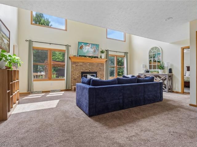 House for sale in Woodie Glen, Chardon