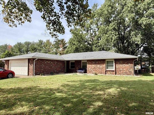 House for sale in Springfield, Illinois