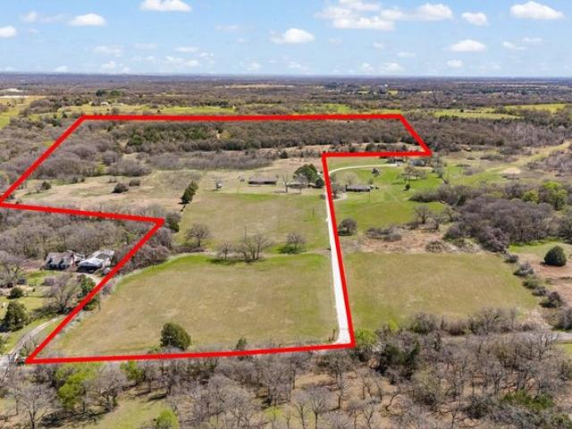 Farm for sale in Cleburne, Johnson County