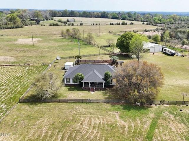 House for sale in Lucedale, Mississippi