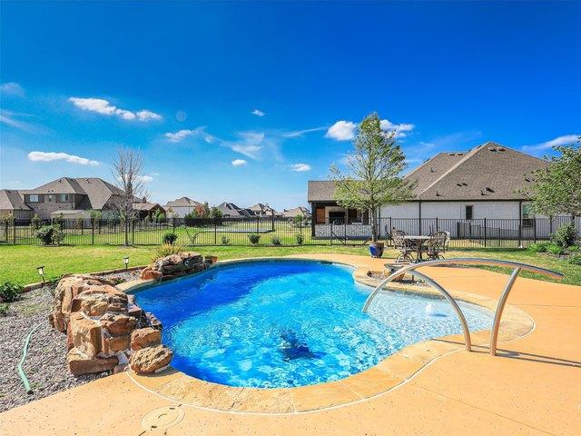 House for sale in Gunter, Texas