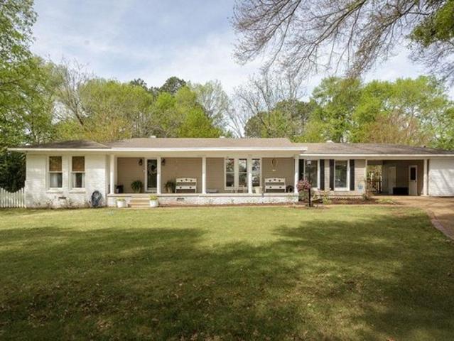 House for sale in Killen, Alabama