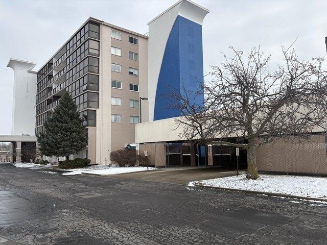 Condo for sale in Rochelle, Illinois