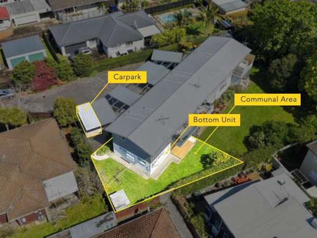Apartment for sale in Milford, Devonport-Takapuna