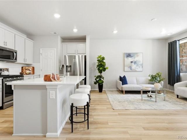 Townhouse for sale in Broomfield, Colorado