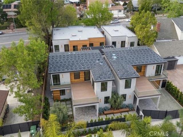 House for sale in Canoga Park, California