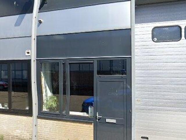 Bedrijfspand te huur in Haarlem, Noord Holland