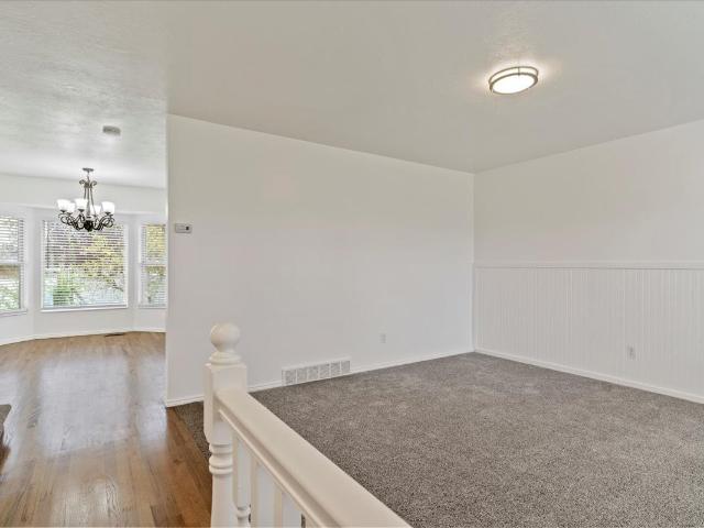 House for sale in Layton