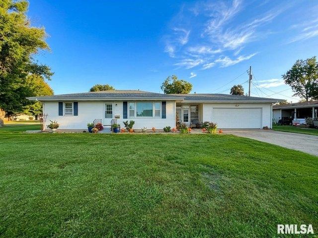 House for sale in Taylorville, Christian County