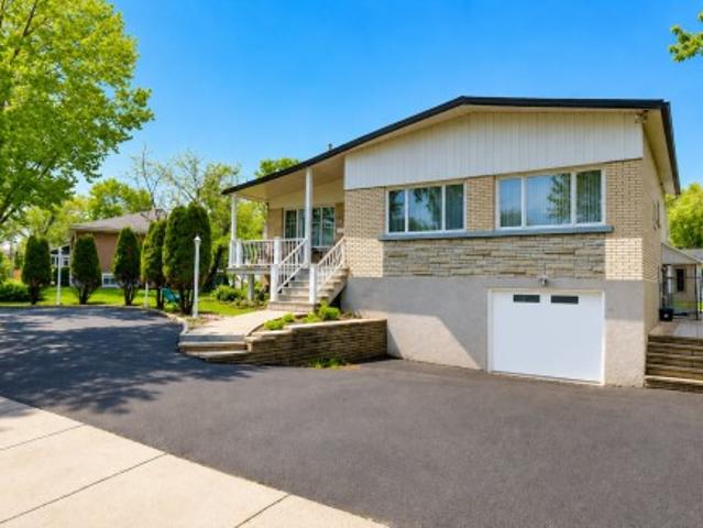 House for sale in Chomedey, Laval (région administrative)