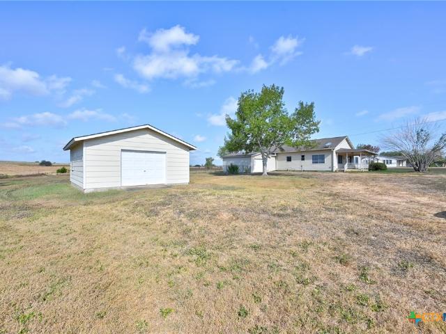 House for sale in Shiner, Texas
