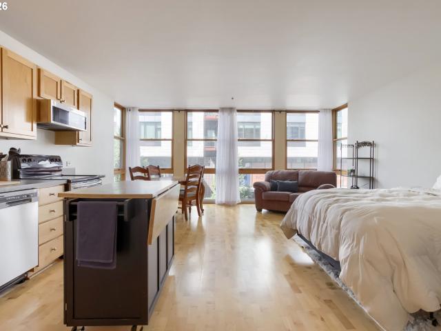 Condo for sale in Oregonia