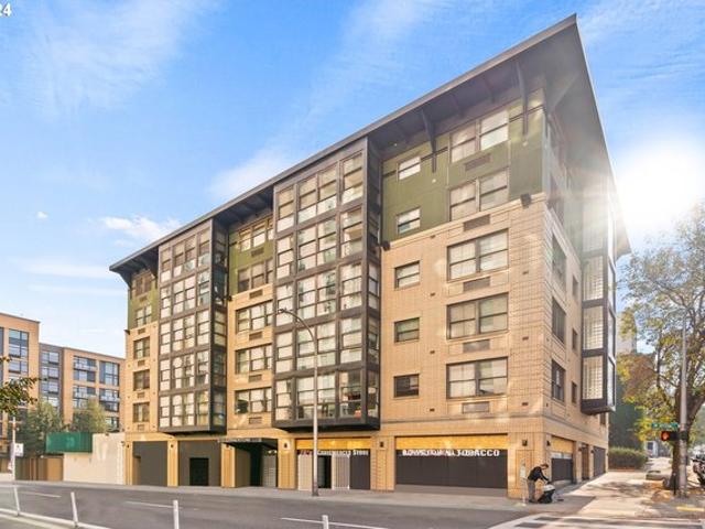 Condo for sale in Oregonia