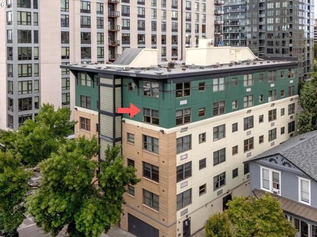 Condo for sale in Oregonia