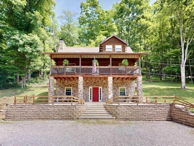 House for sale in Grafton, West Virginia
