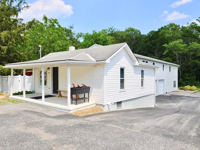 House for sale in Bedford, Pennsylvania