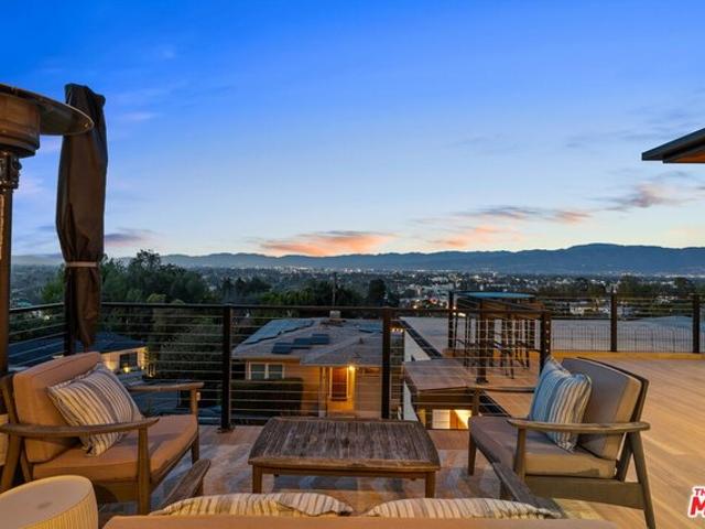 House for sale in Studio City Neighborhood Council District, Los Angeles