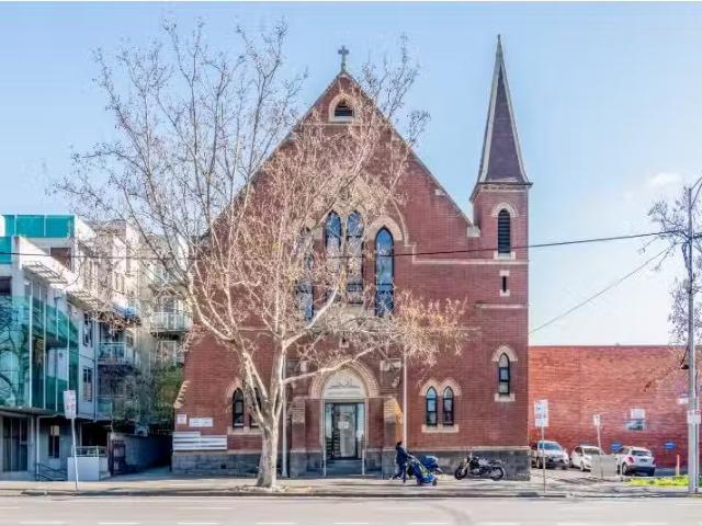 Apartment for rent in Carlton