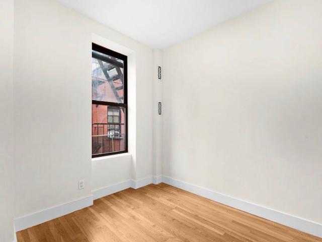 Room for rent in Arverne, New York