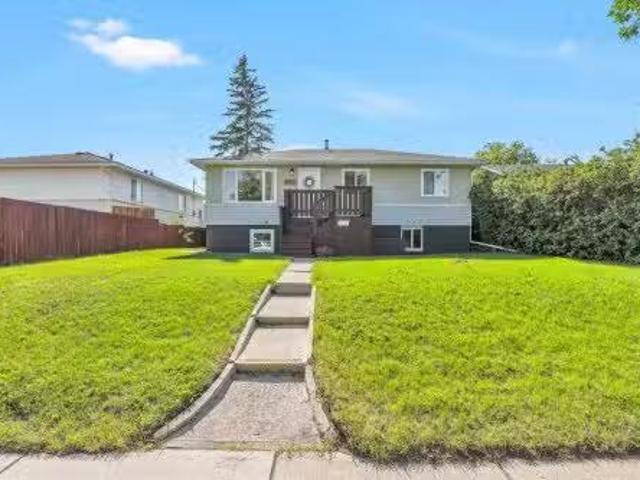 House for sale in Northwest, Alberta