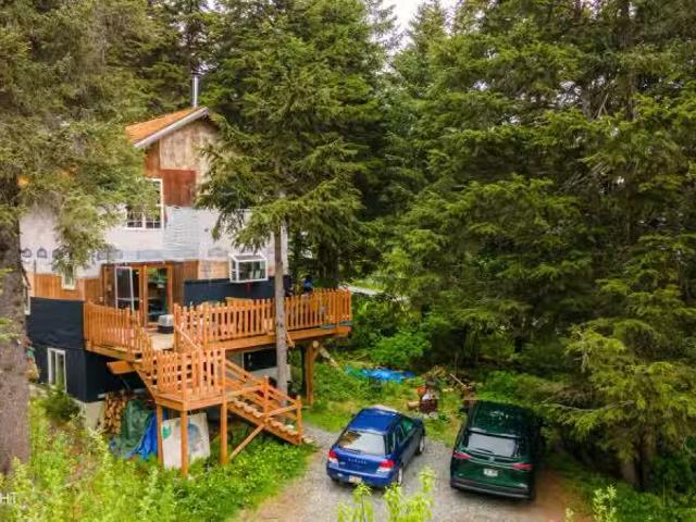 House for rent in Girdwood