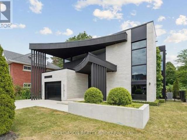 House for sale in Niagara, Ontario