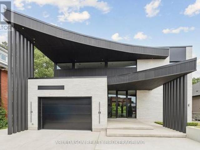 House for sale in Niagara, Ontario