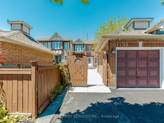 Townhouse for sale in Woburn, Ontario