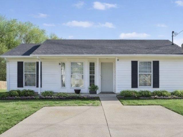 House for sale in Fort Campbell, Kentucky