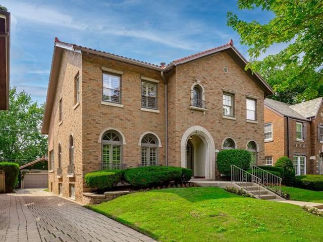 House for sale in Oak Park, Illinois