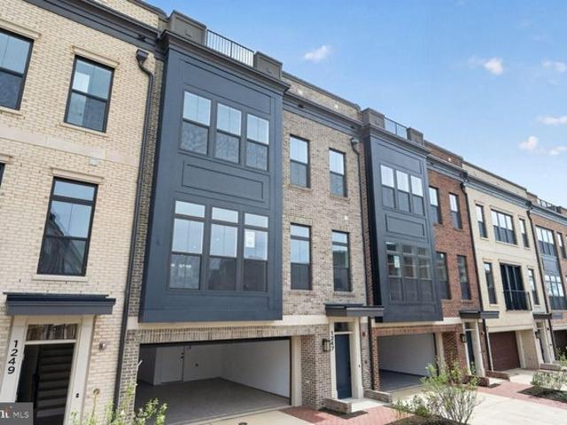 Townhouse for sale in Potomac, Maryland
