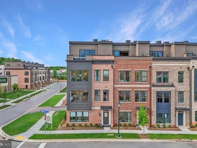 Townhouse for sale in Potomac, Maryland