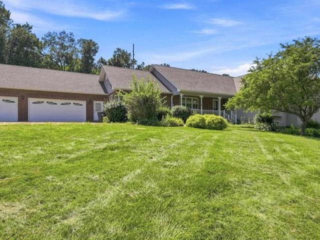 House for sale in Elizabeth, Jo Daviess County
