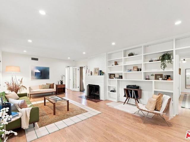 Property for rent in Canoga Park, California