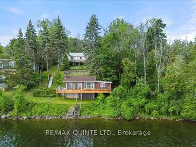 House for sale in Ontario