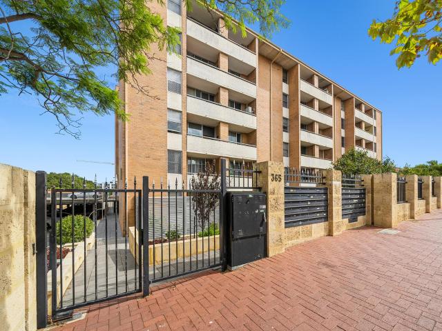 Apartment for sale in Cambridge, Western Australia