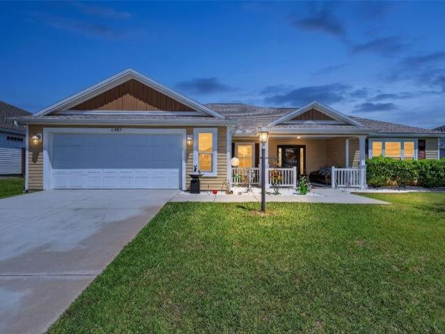 House for sale in Oxford, Florida