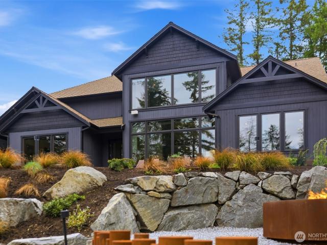 House for sale in Fox Island, Washington