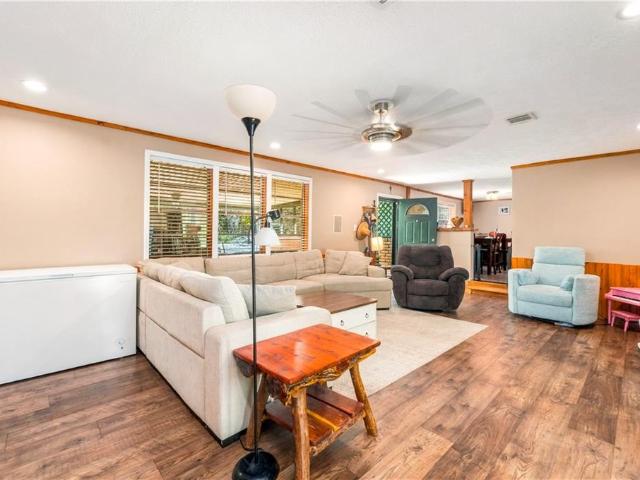 House for sale in Bagdad, Colfax