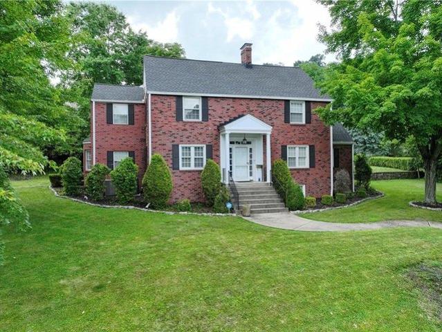 House for sale in Pittsburg, Pennsylvania